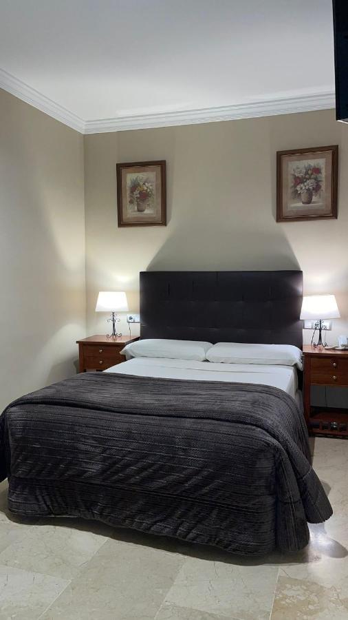 Hotel Sol Sanlucar Sanlucar la Mayor Bagian luar foto
