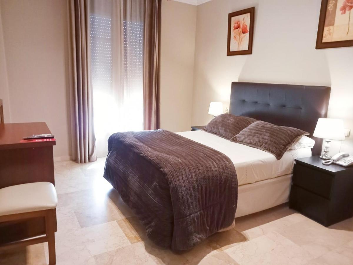 Hotel Sol Sanlucar Sanlucar la Mayor Bagian luar foto